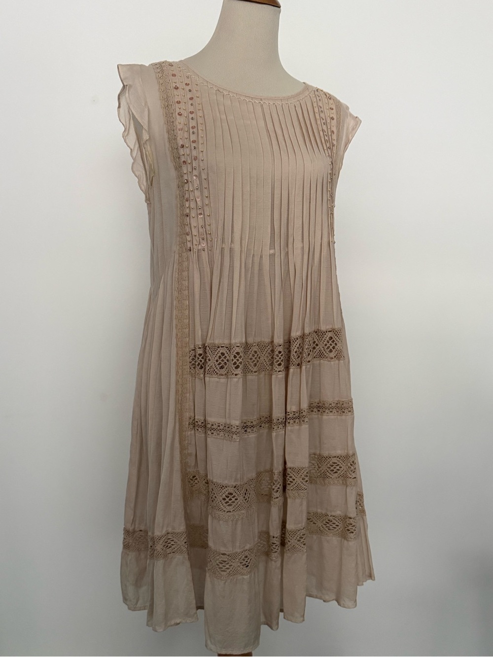 Anthropologie Beige Pleated Lace-Trim beaded Dress